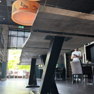Deens ovalen tafel
